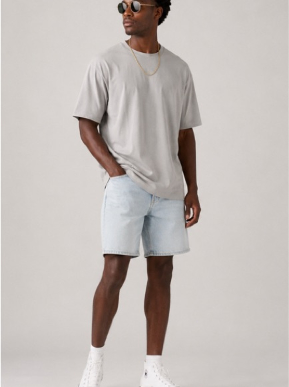 Hugo Boss Short-Sleeve Crewneck Tee in Light Gray L